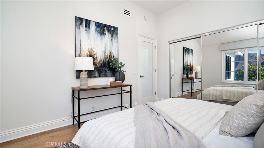 4855 Green Crest Drive