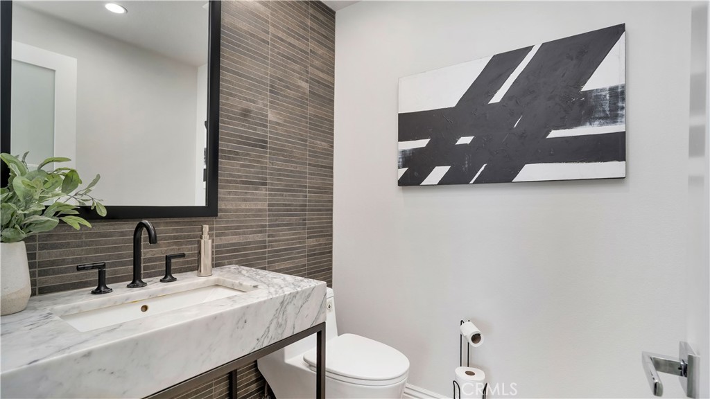 4855 Green Crest Drive