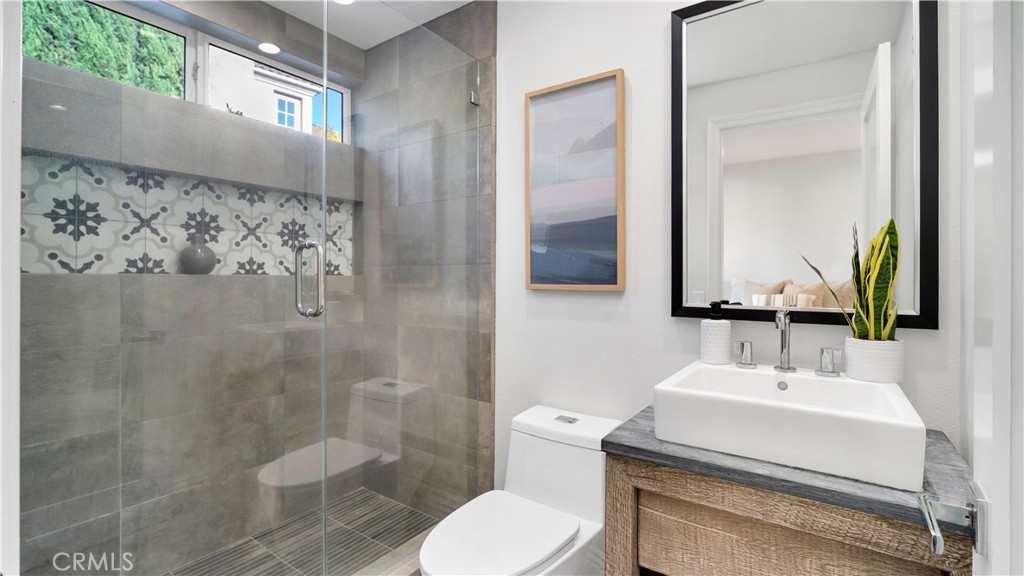 4855 Green Crest Drive