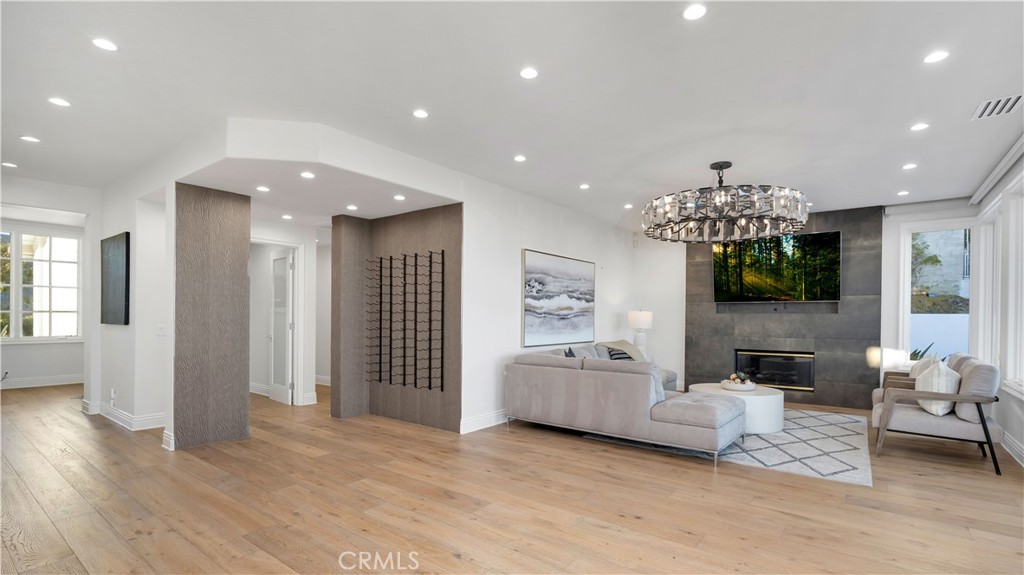 4855 Green Crest Drive