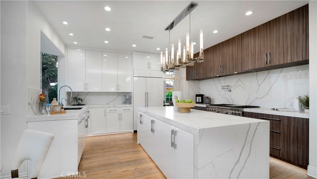 4855 Green Crest Drive