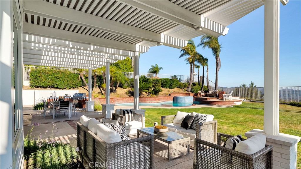 4855 Green Crest Drive