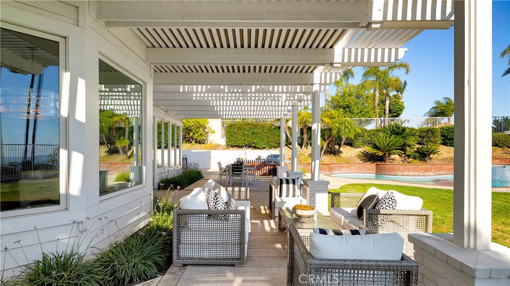 4855 Green Crest Drive