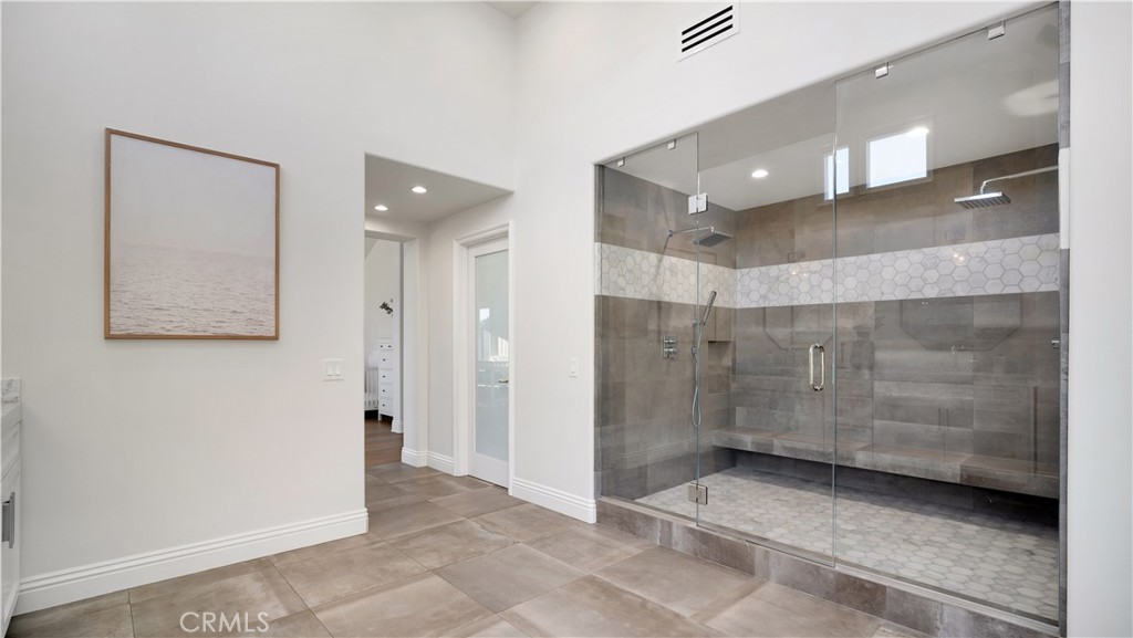 4855 Green Crest Drive