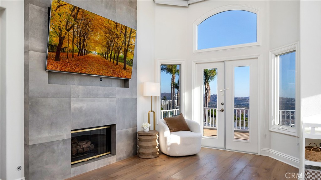 4855 Green Crest Drive