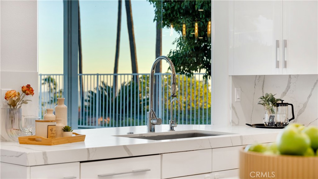 4855 Green Crest Drive