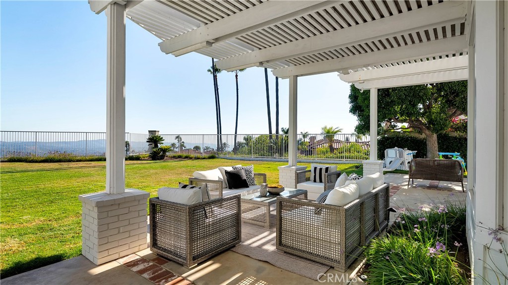 4855 Green Crest Drive