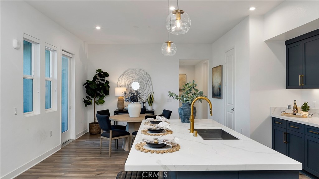 1130 S Urbana