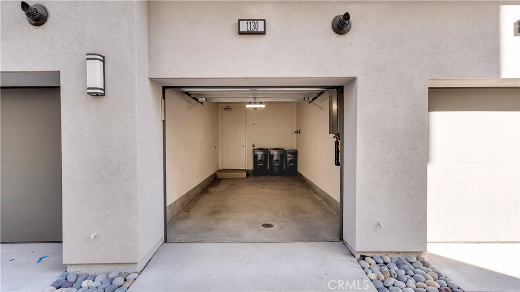 1130 S Urbana