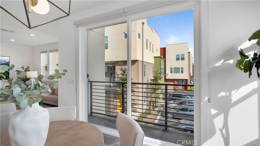 1669 W Lincoln Avenue 102