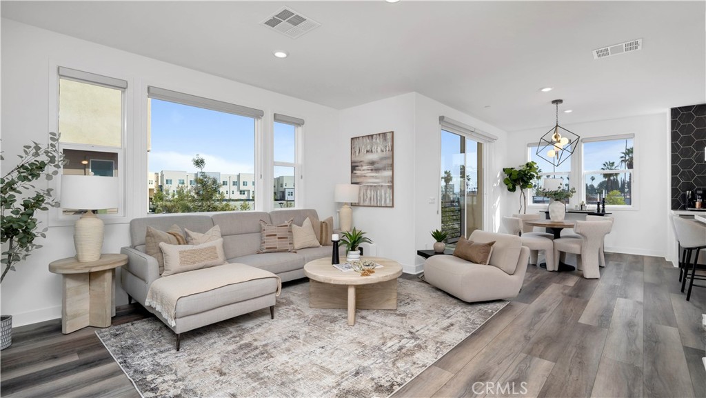 1669 W Lincoln Avenue 102