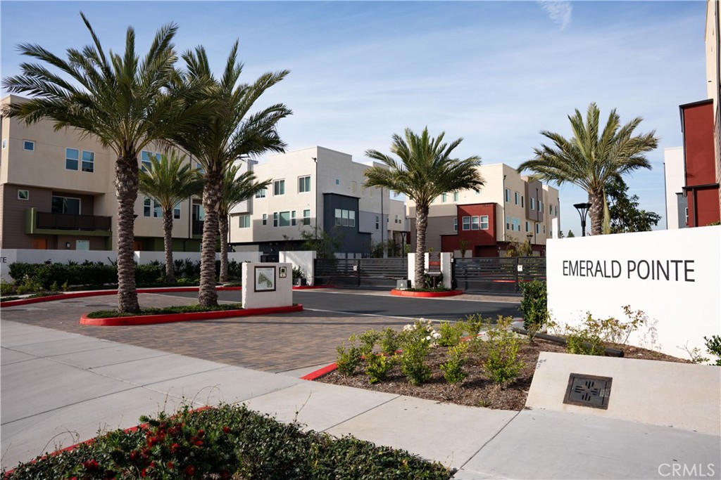 1669 W Lincoln Avenue 102