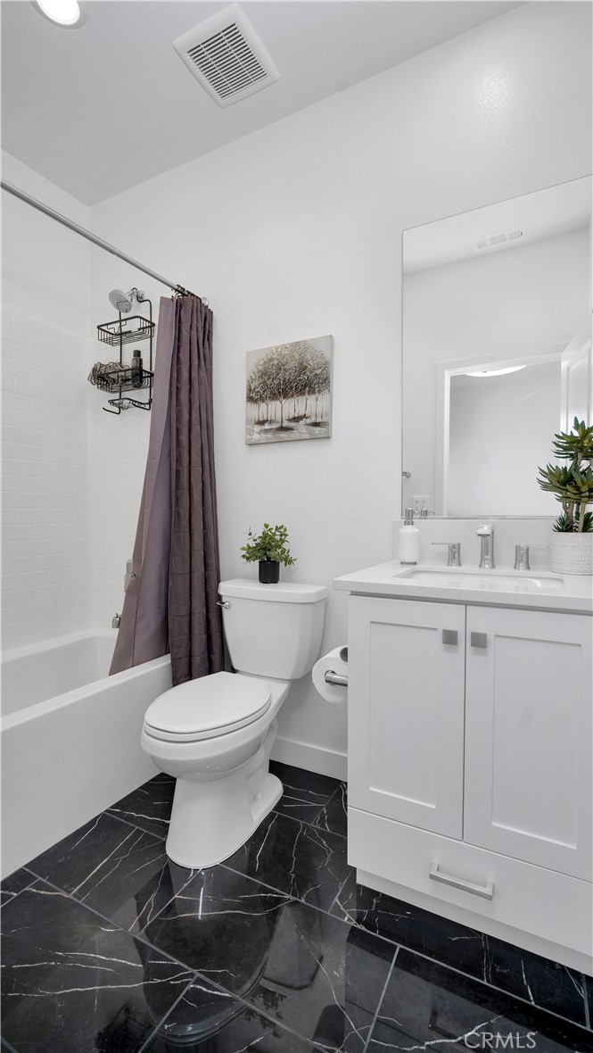 1669 W Lincoln Avenue 102