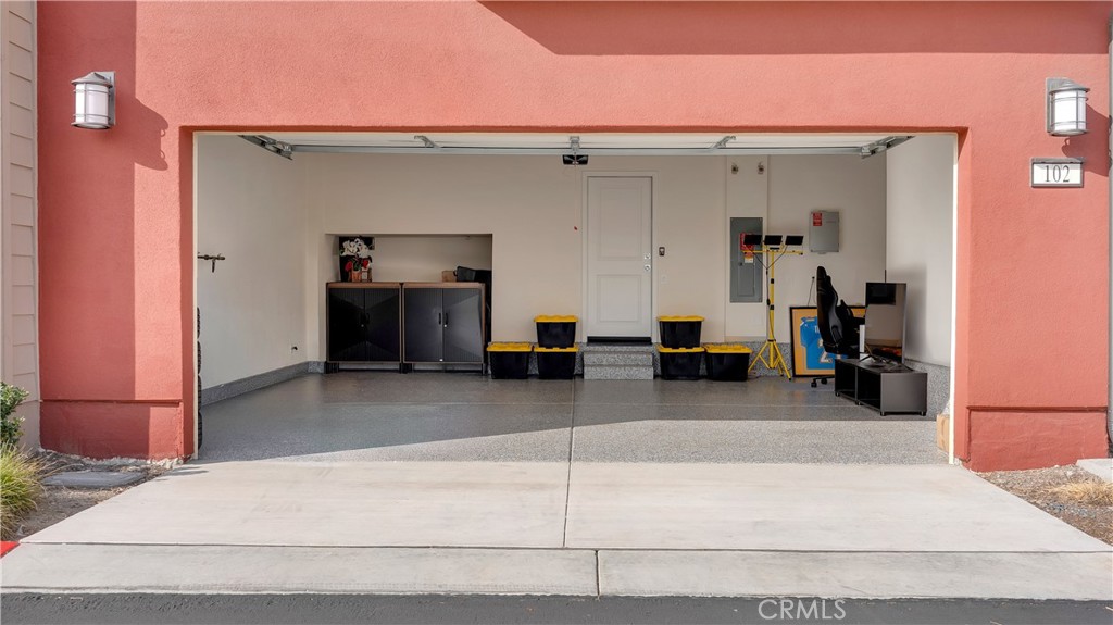 1669 W Lincoln Avenue 102