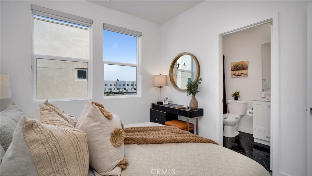 1669 W Lincoln Avenue 102