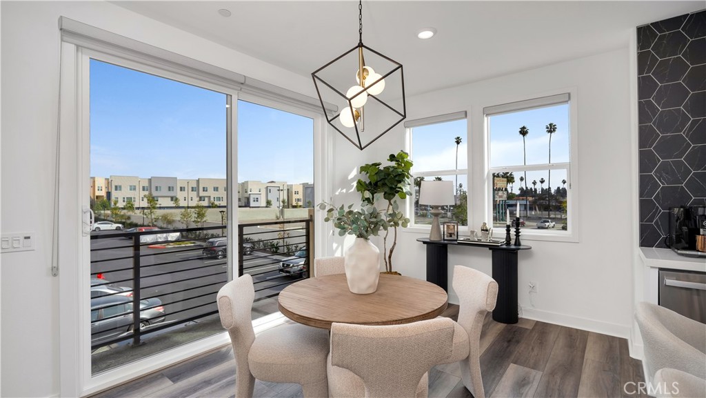 1669 W Lincoln Avenue 102