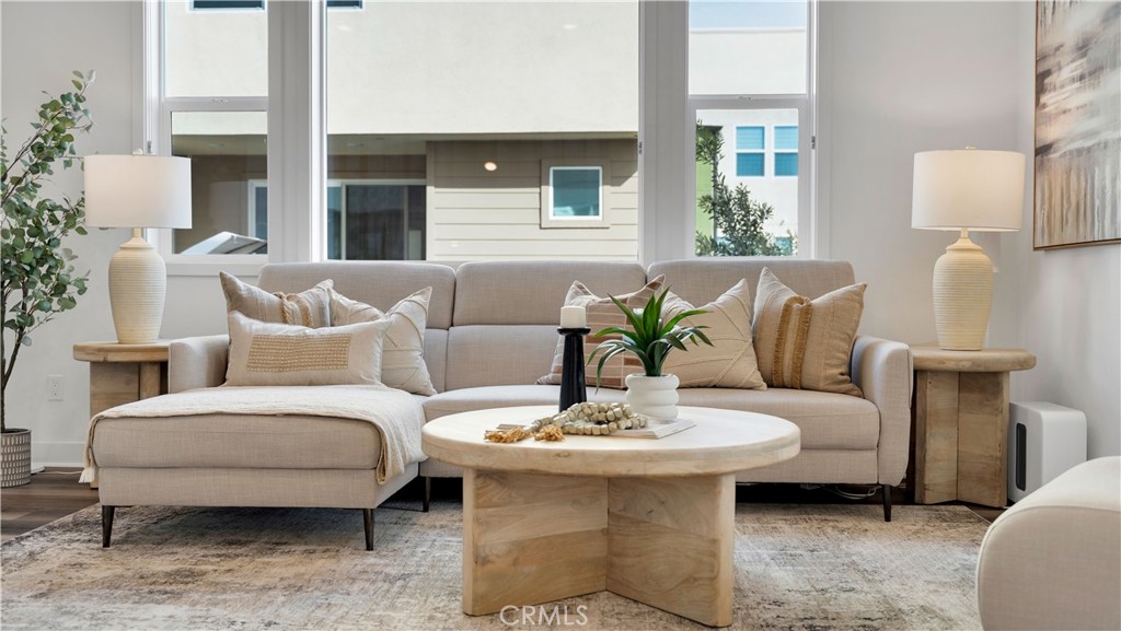 1669 W Lincoln Avenue 102