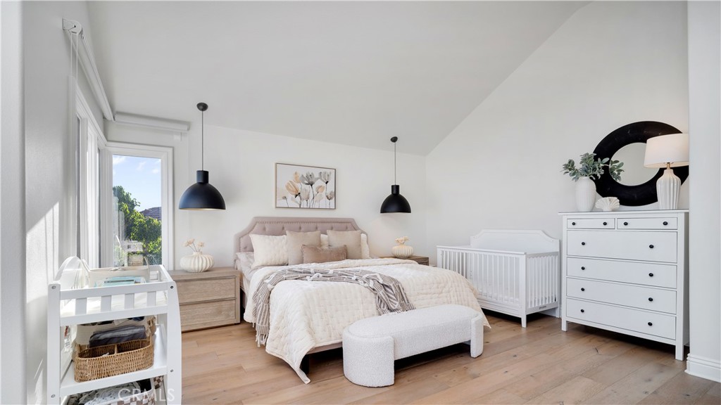 4855 Green Crest Drive