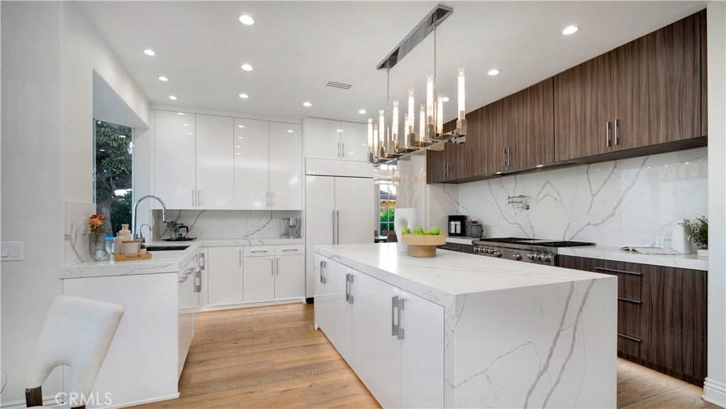 4855 Green Crest Drive