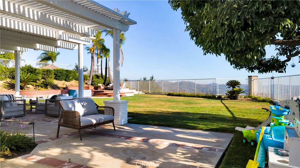 4855 Green Crest Drive