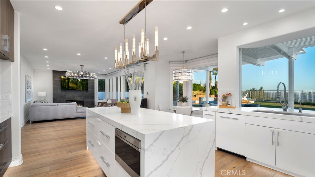 4855 Green Crest Drive