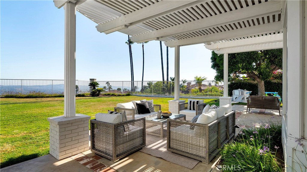 4855 Green Crest Drive