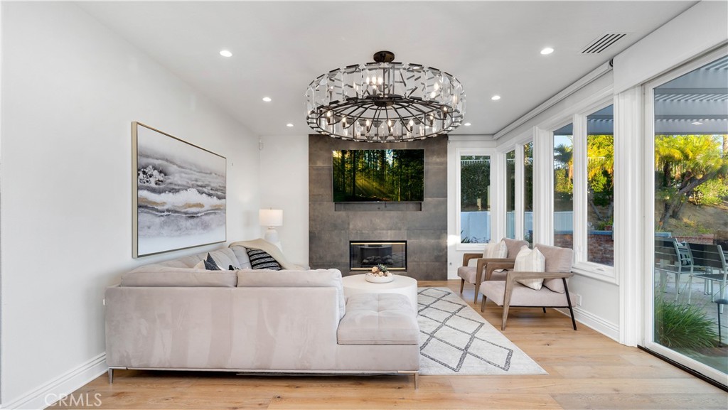 4855 Green Crest Drive