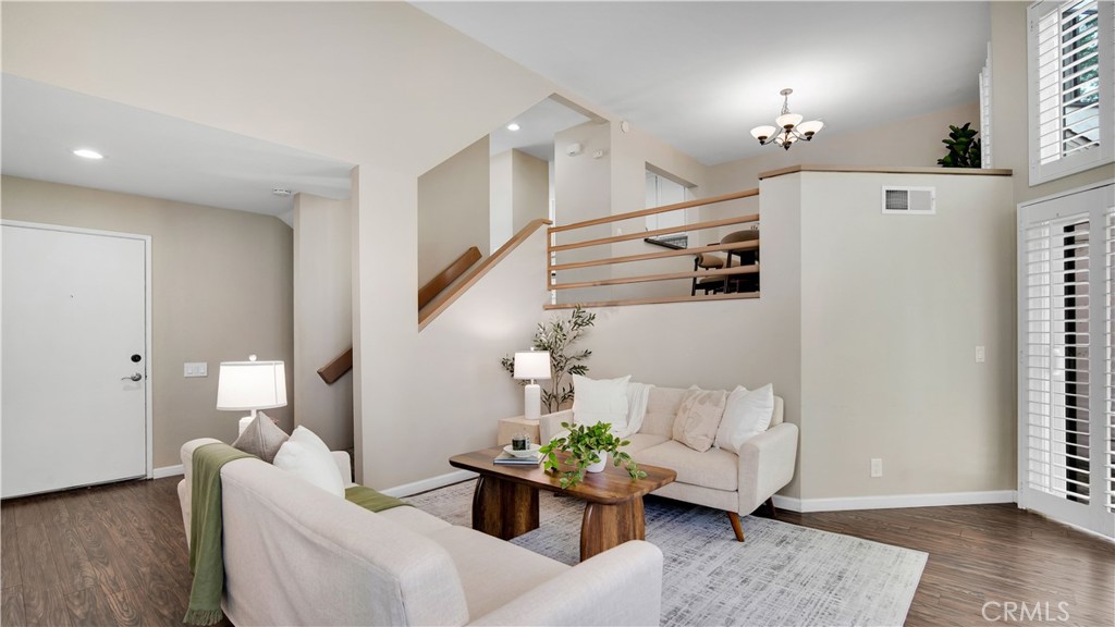 158 N Singingwood 2