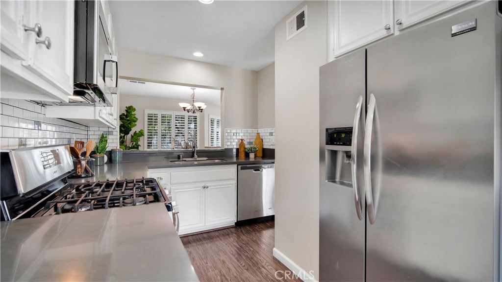 158 N Singingwood 2