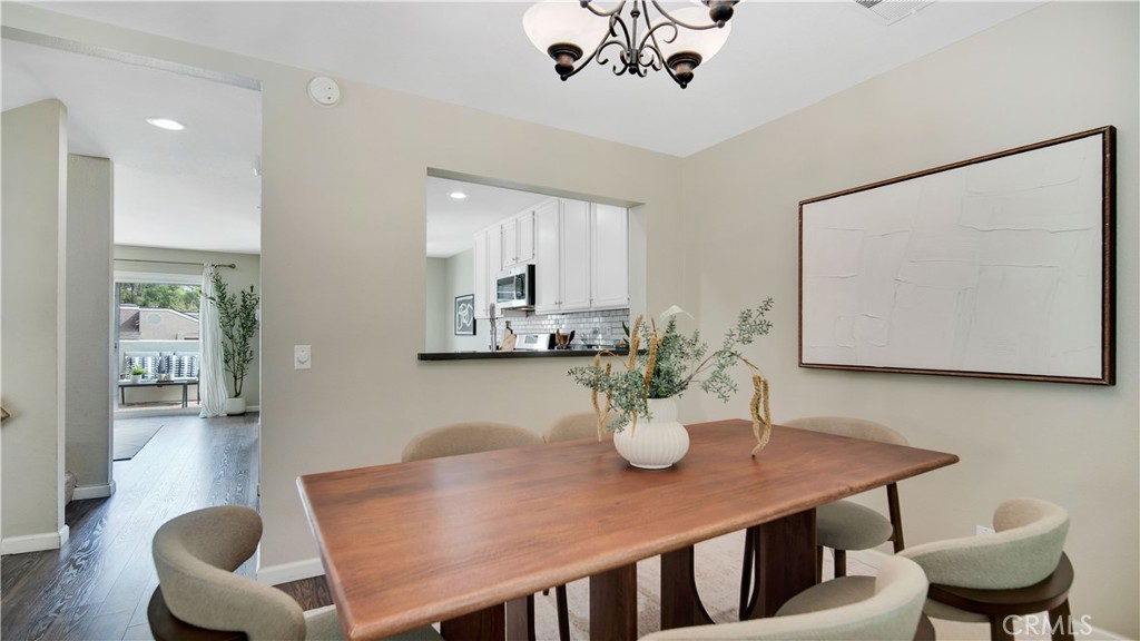 158 N Singingwood 2