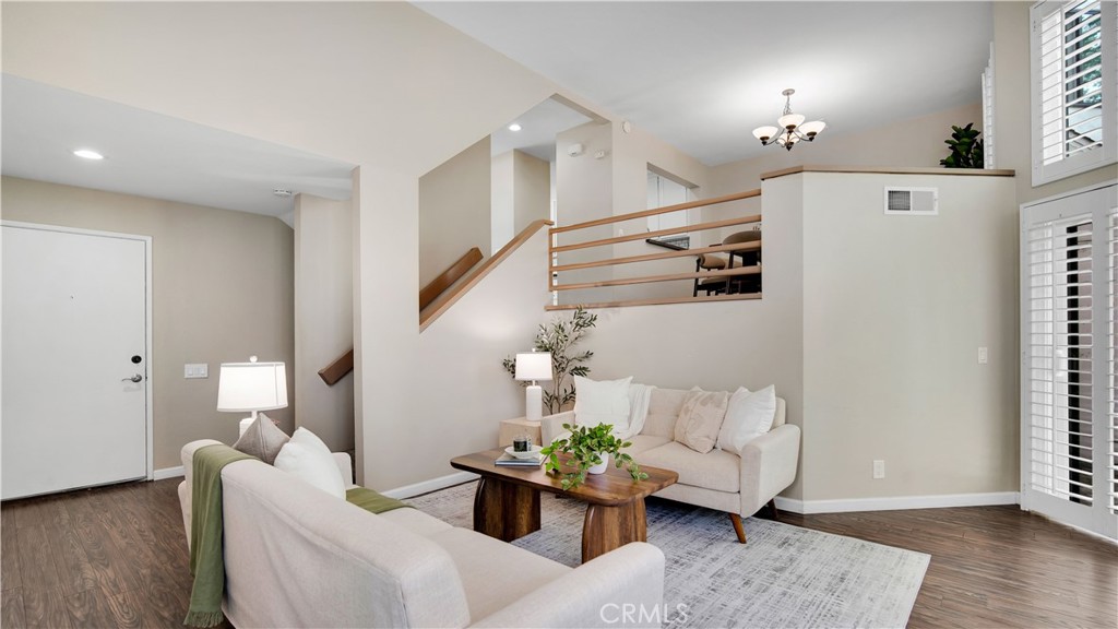 158 N Singingwood 2