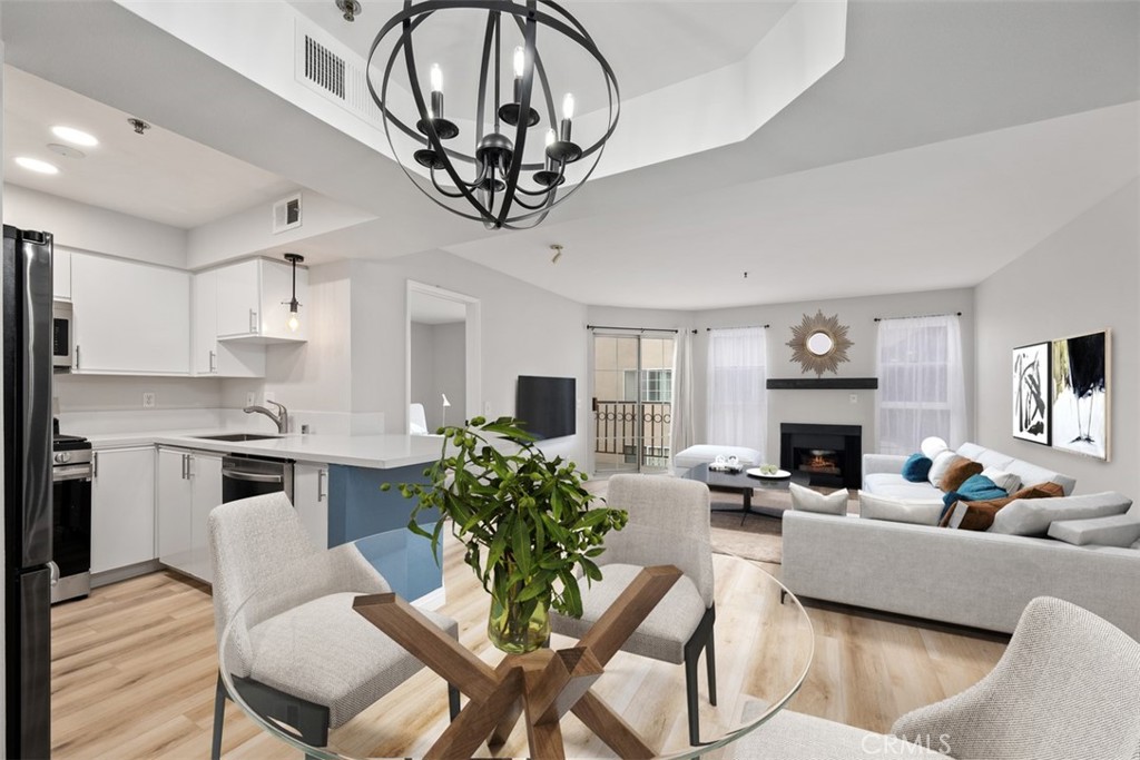 801 Pine Avenue 401