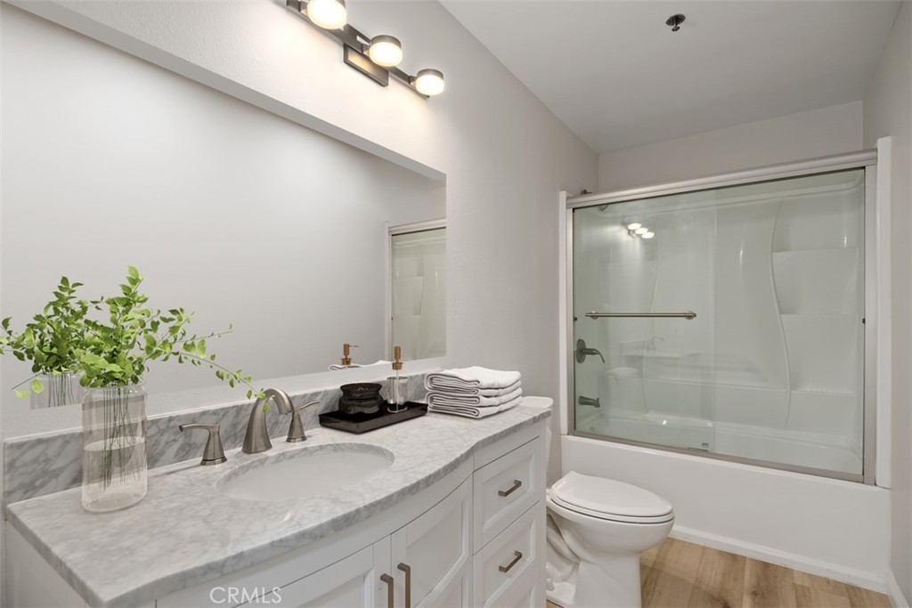 801 Pine Avenue 401