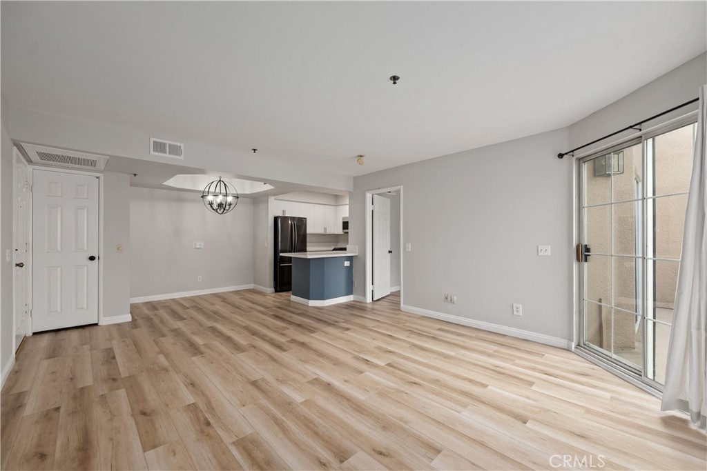 801 Pine Avenue 401