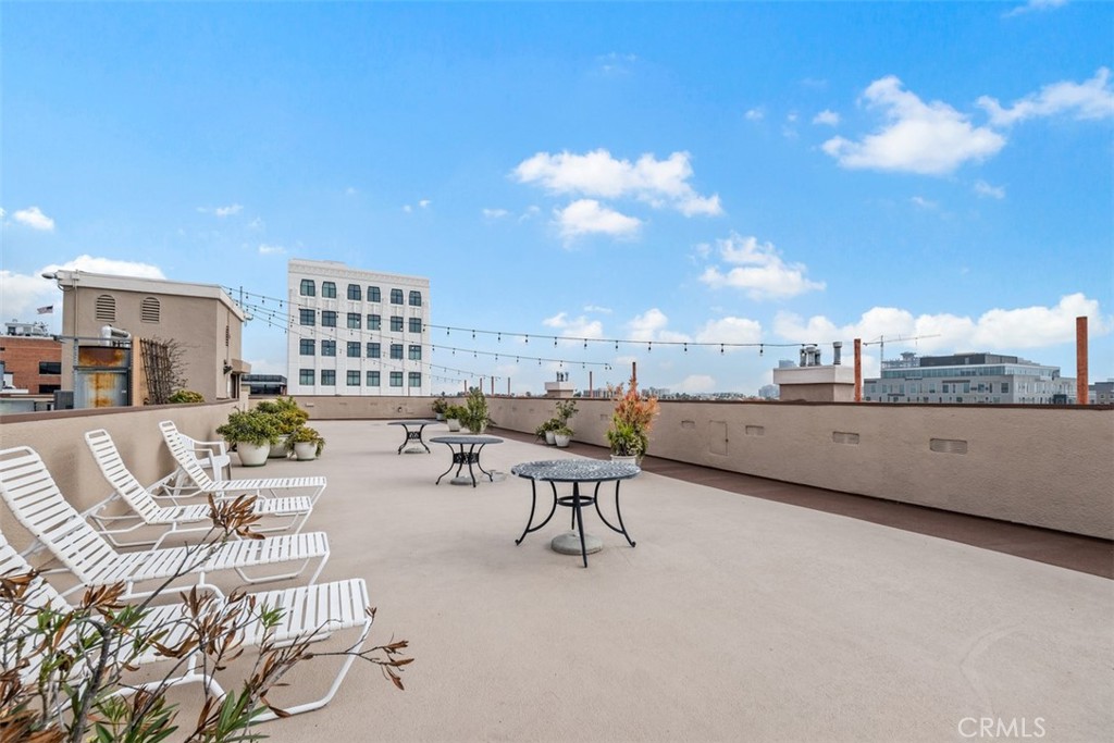 801 Pine Avenue 401