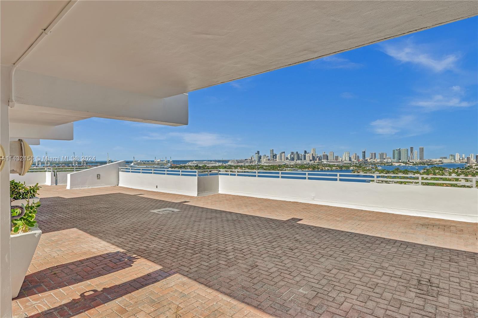 11 Island Ave # 1006