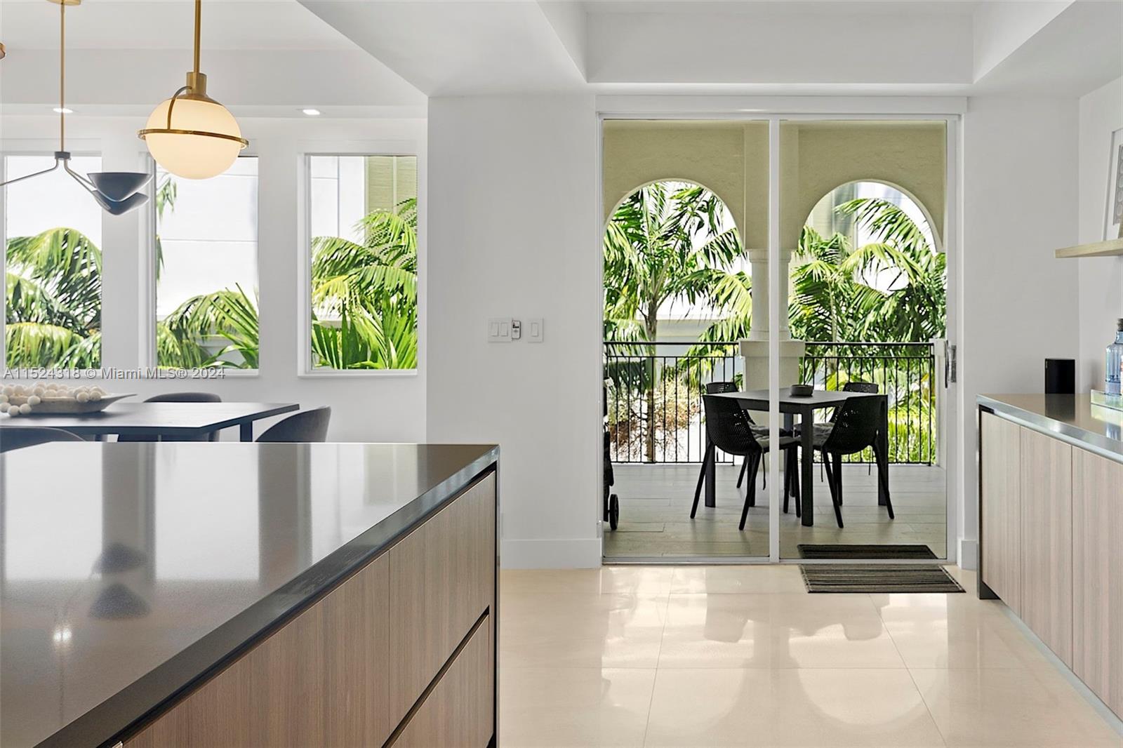 3900 Island Blvd Unit: B406