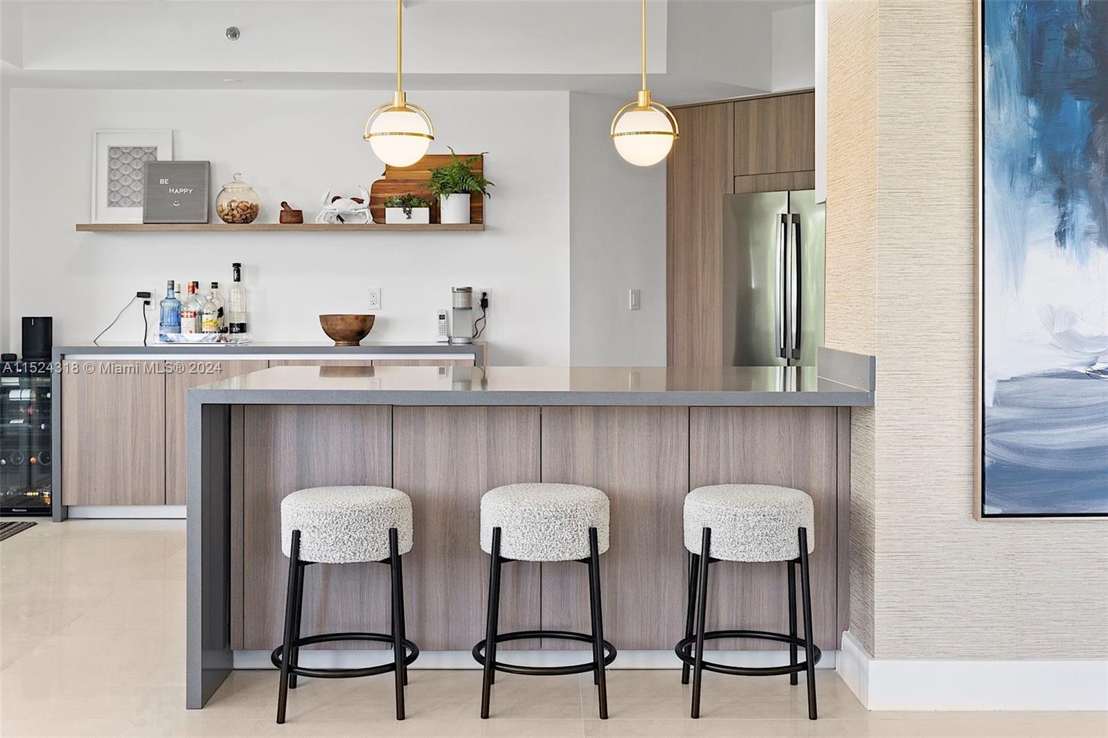 3900 Island Blvd Unit: B406
