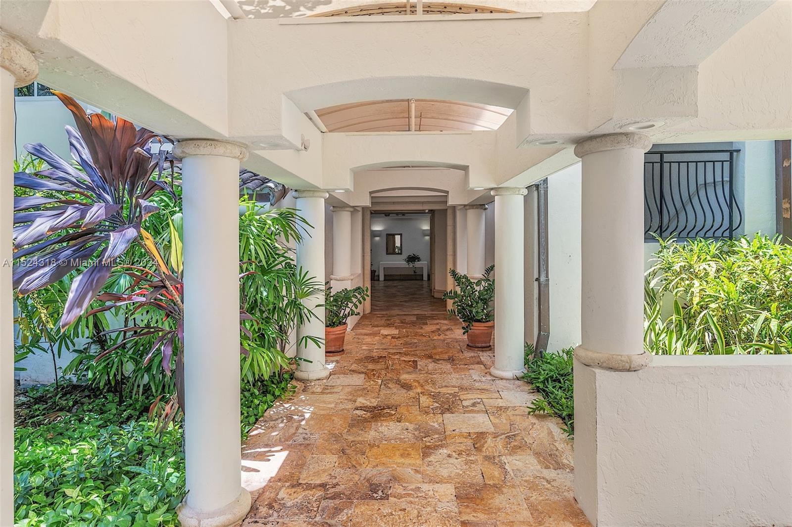 3900 Island Blvd Unit: B406