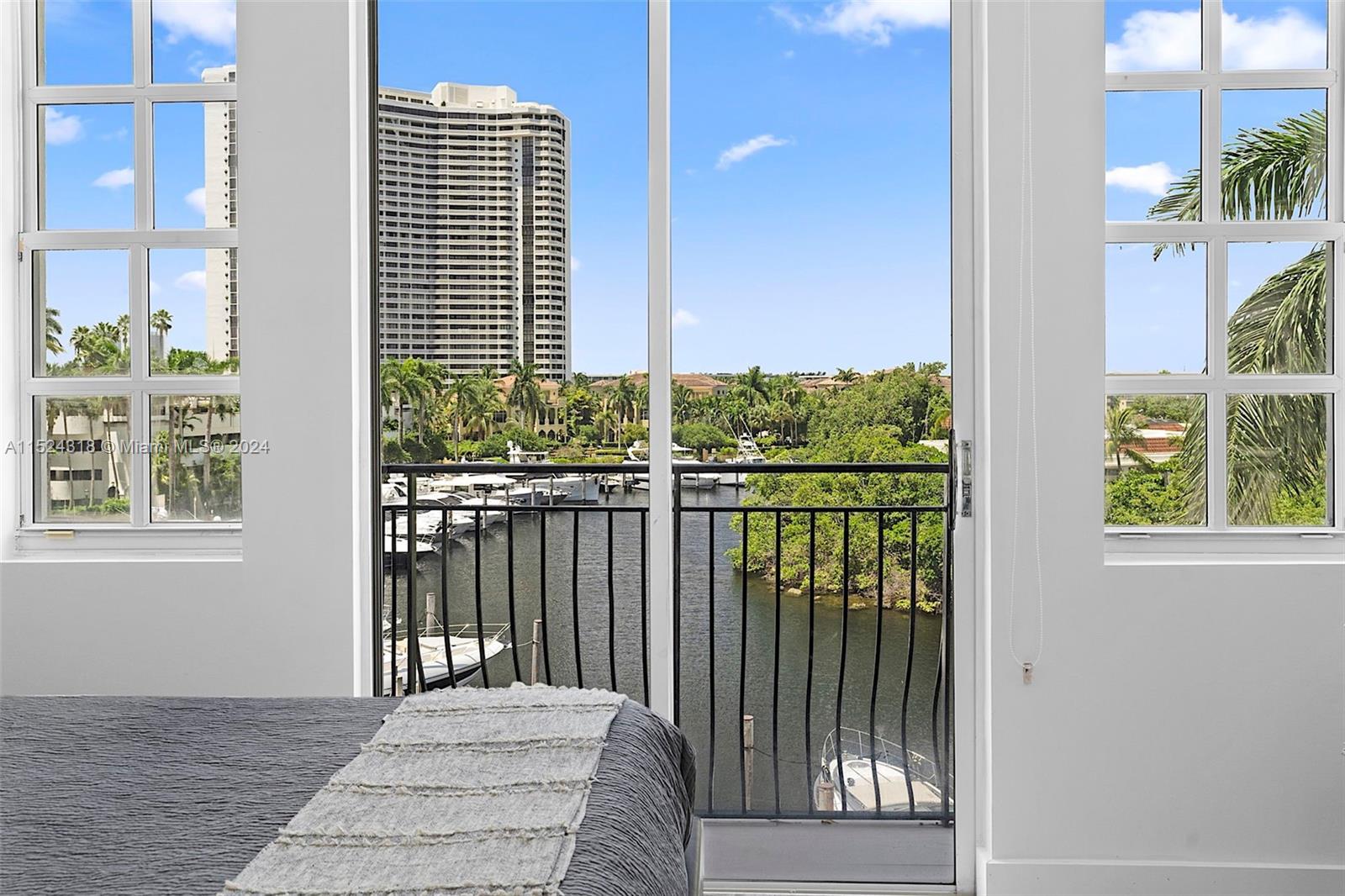 3900 Island Blvd Unit: B406