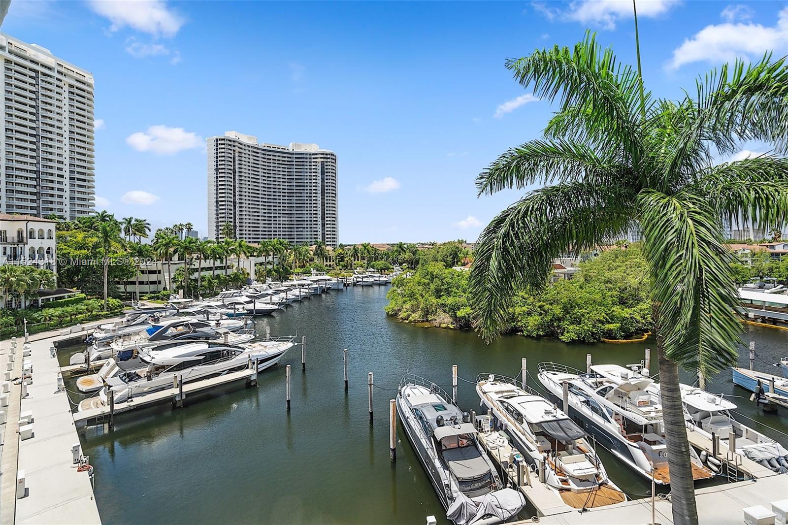 3900 Island Blvd Unit: B406