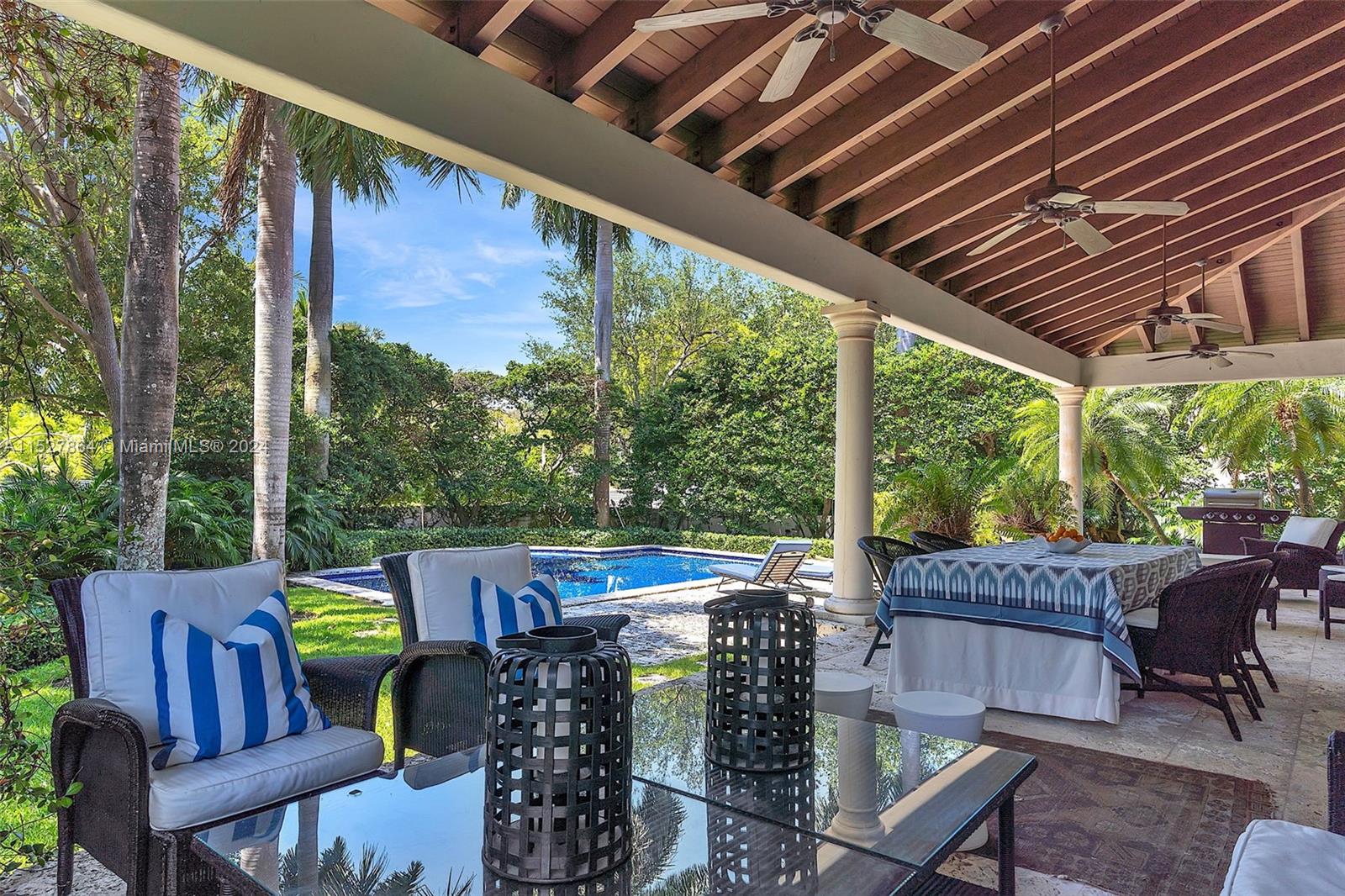 695 Harbor Dr