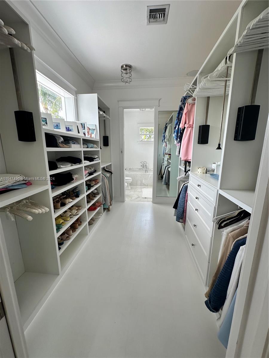 300 Greenwood Dr