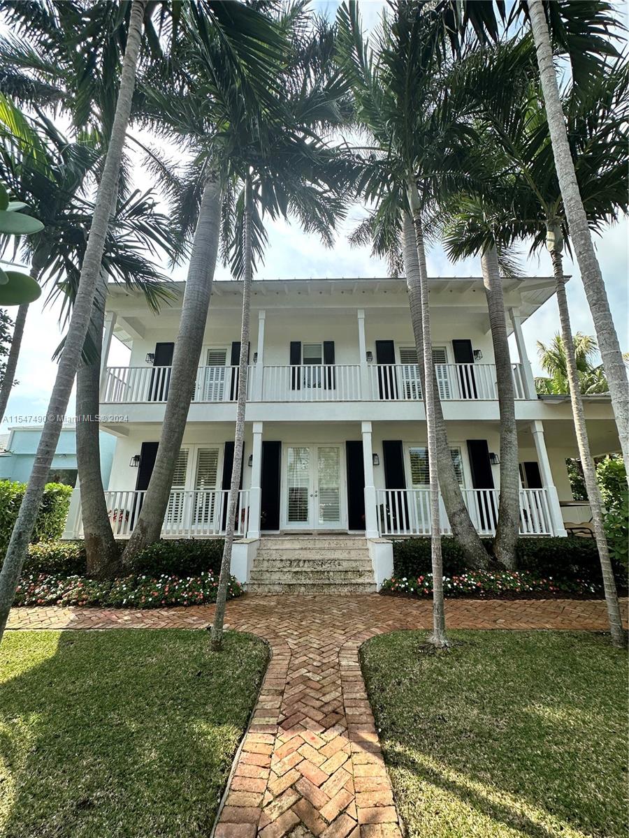 300 Greenwood Dr