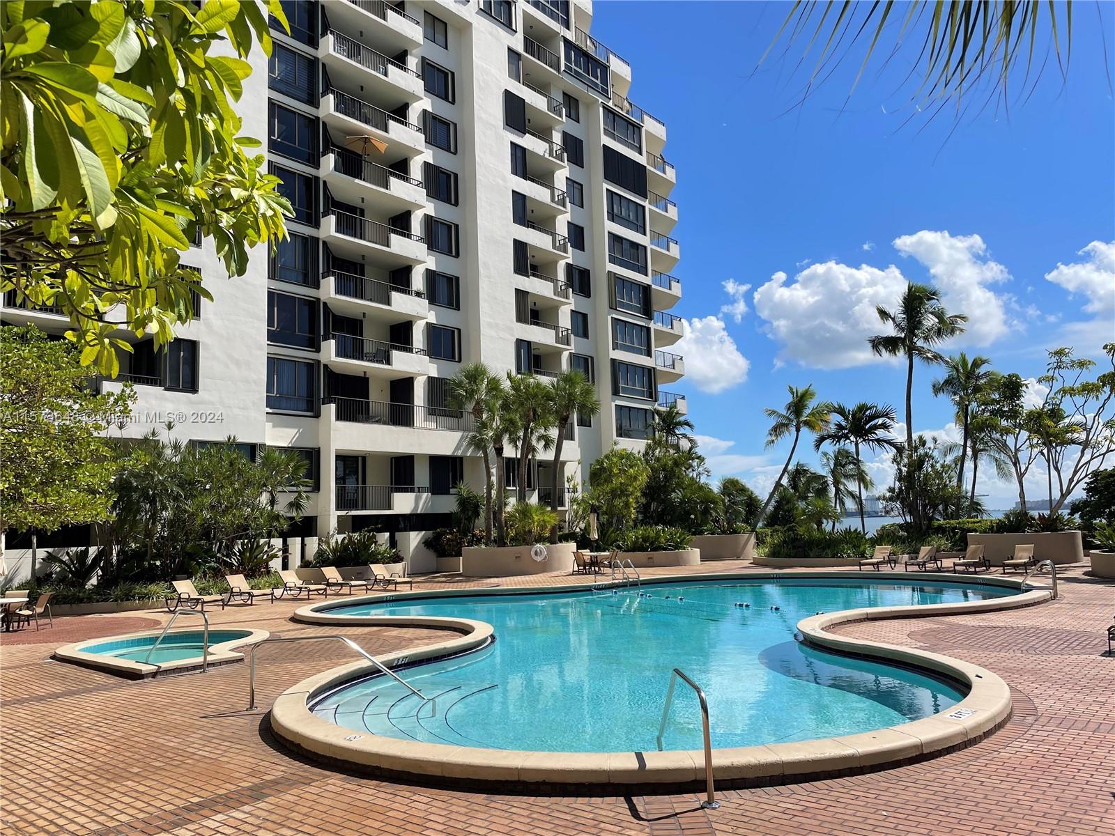520 Brickell Key Dr # A1003