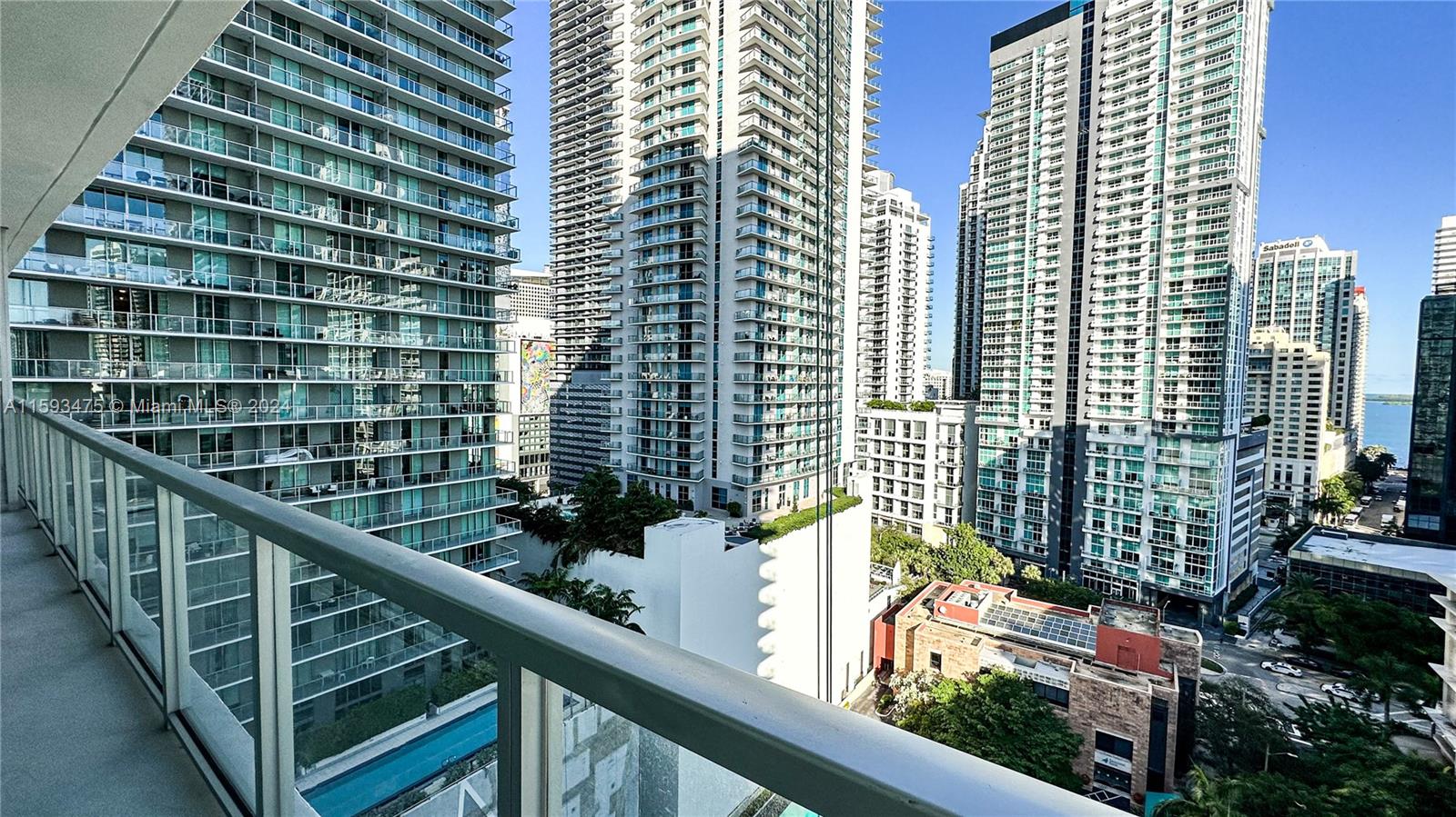 79 SW 12th St Unit: 1906-S