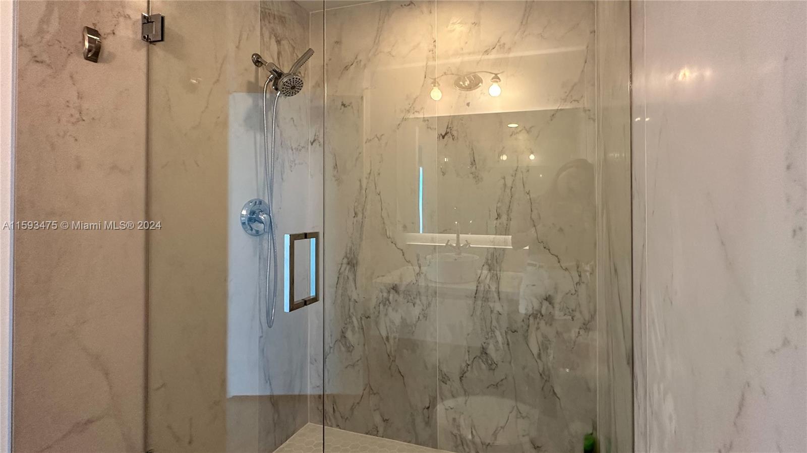 79 SW 12th St Unit: 1906-S