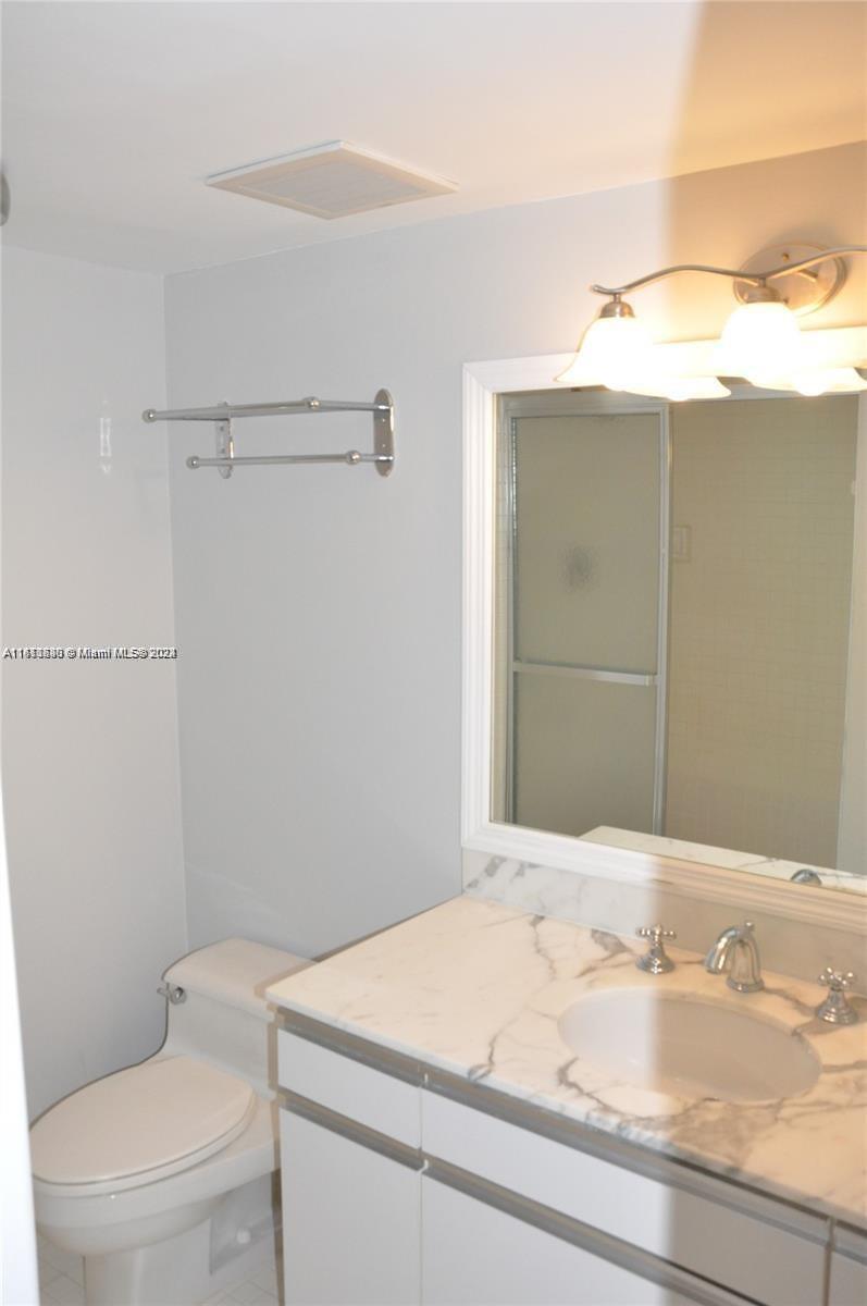 9 Island Ave # 606
