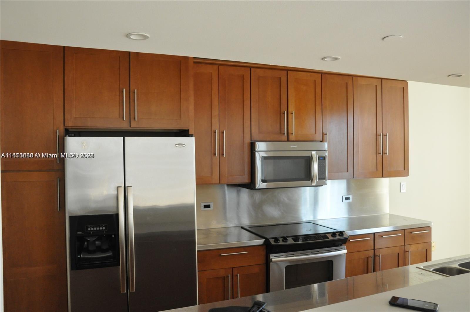 9 Island Ave # 606