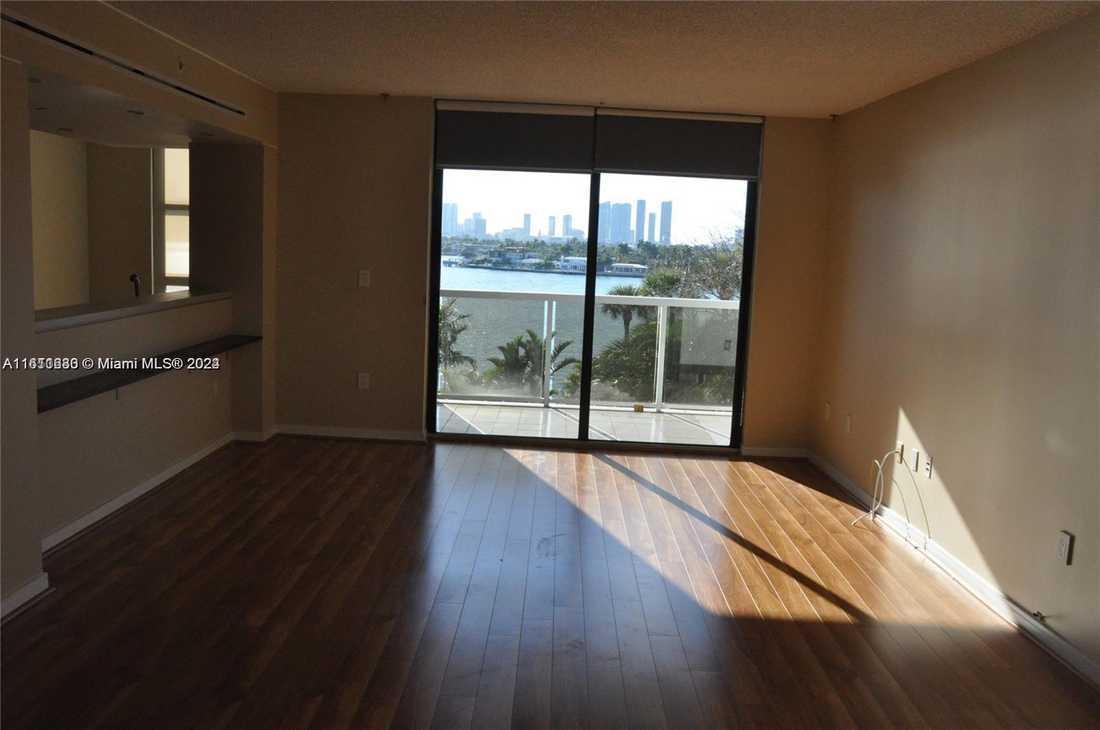 9 Island Ave # 606